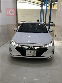 هیوندای ئەلەنترا
